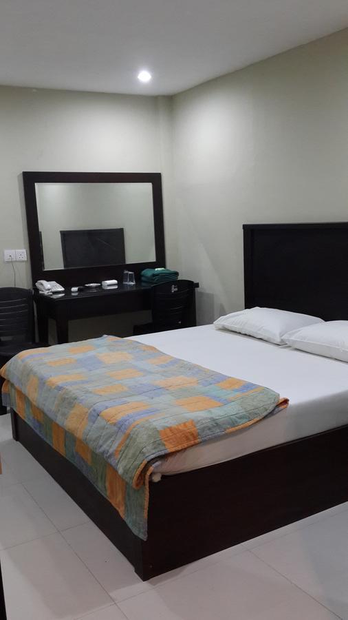 Leon Inn Jodoh Square Batam Exterior foto